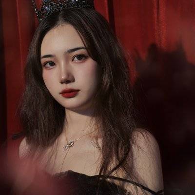 黑白模特