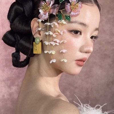 妆容模特