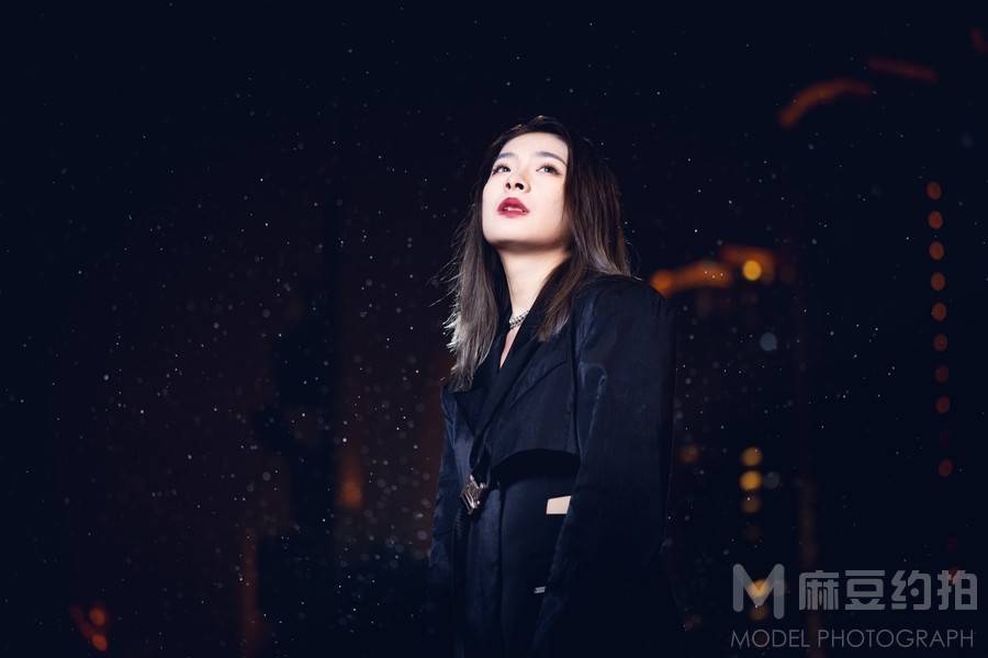 夜景模特