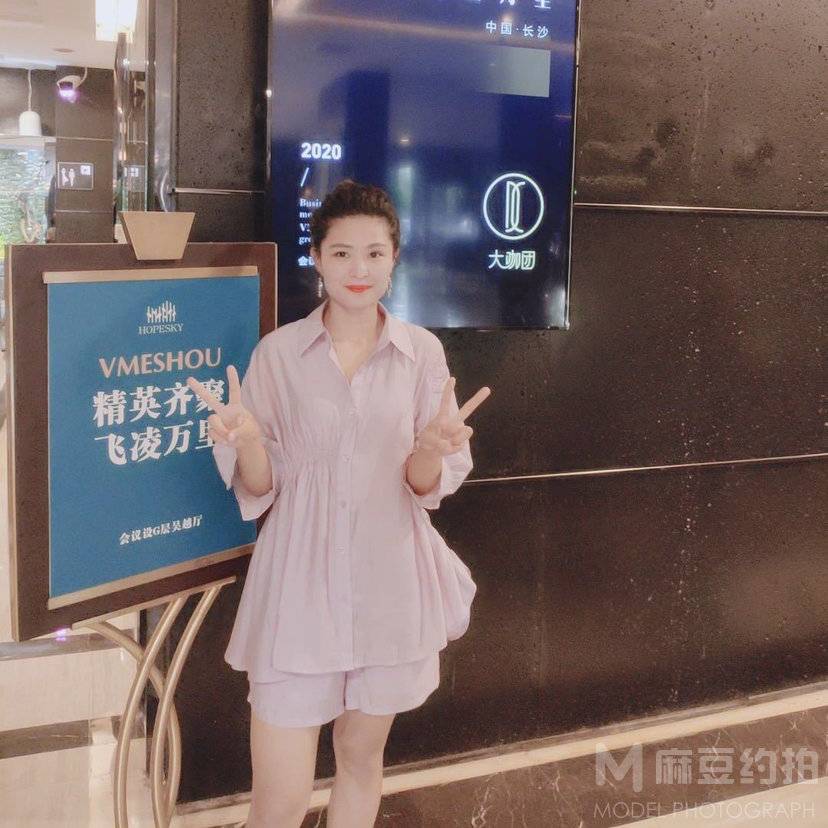 纪实模特