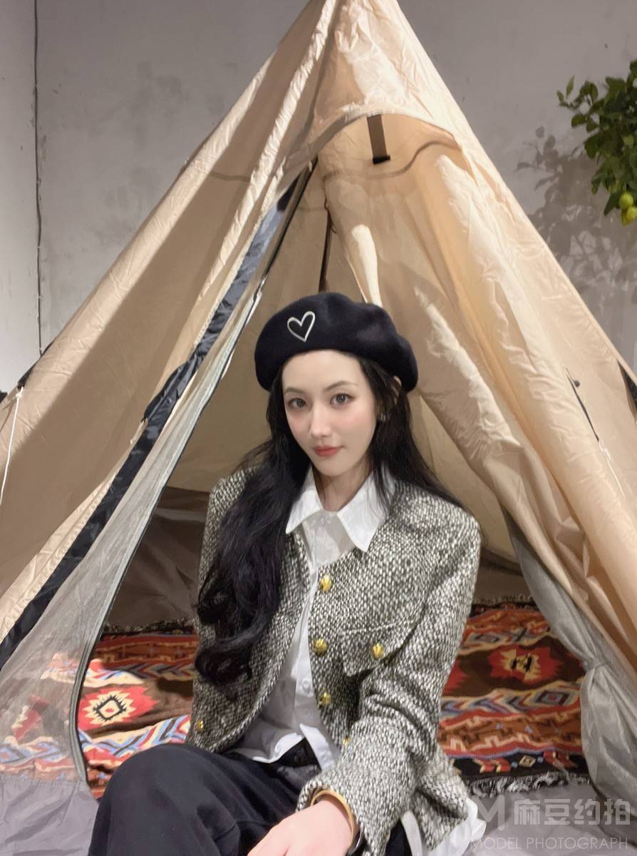 妆容模特