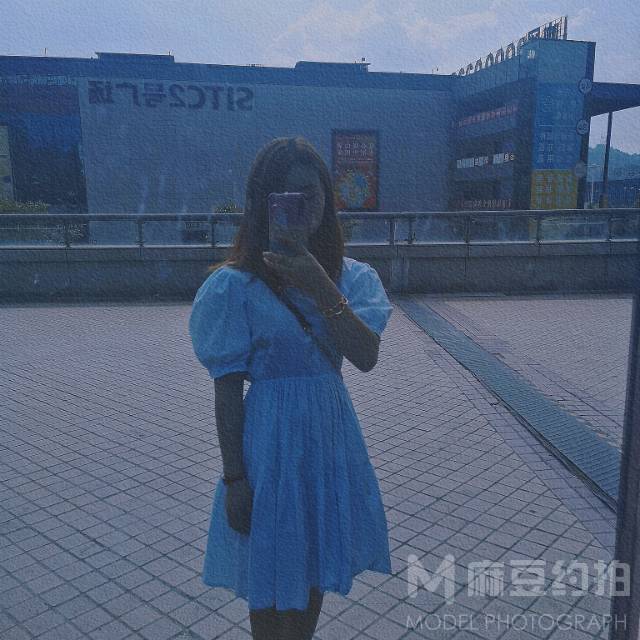 校园模特