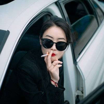 黑白模特