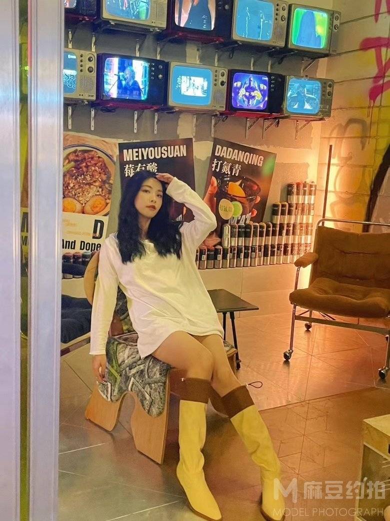 宝丽来模特