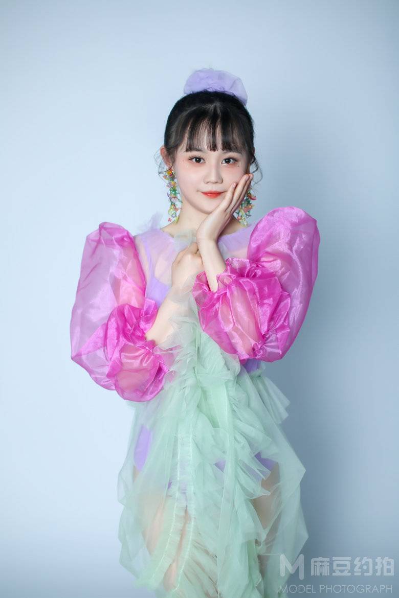 妆容模特