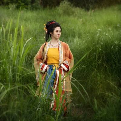 汉服模特