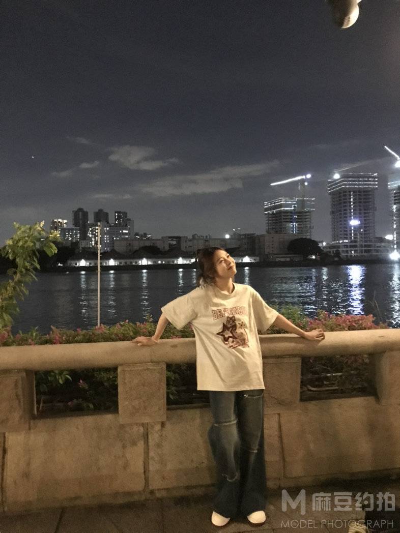 胶片模特