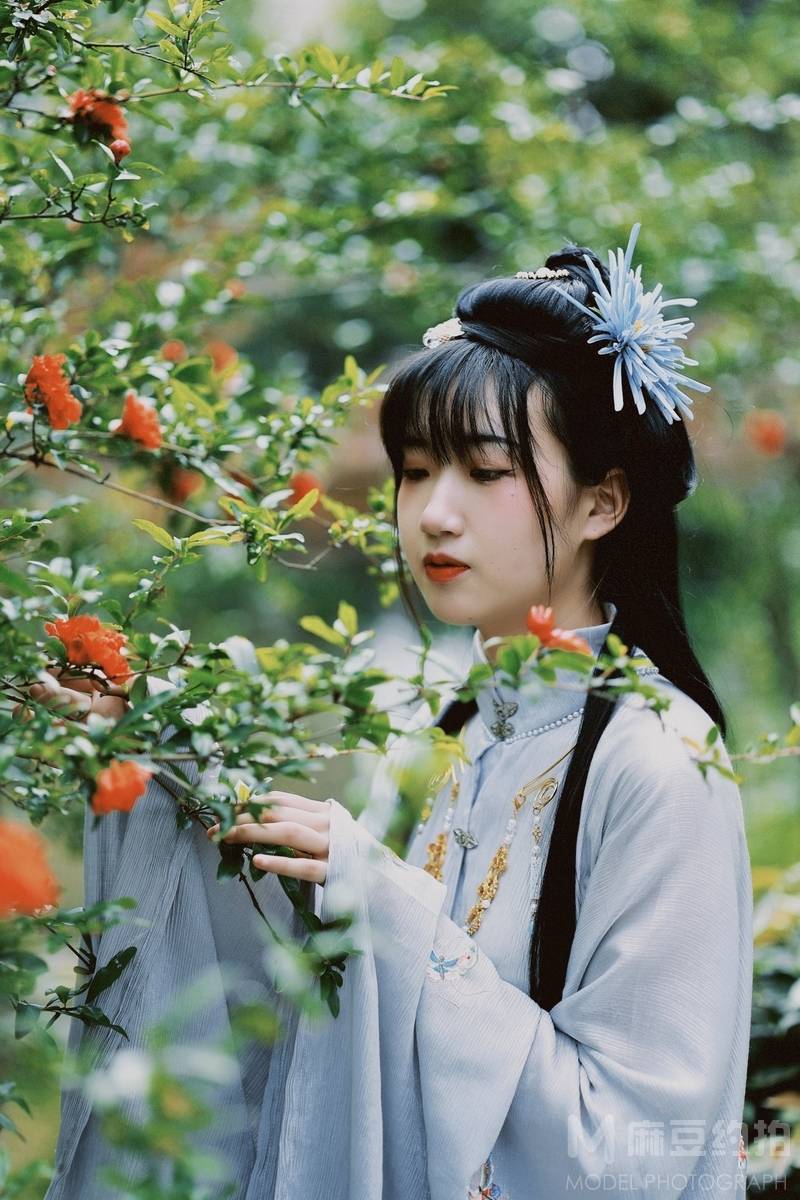 汉服模特