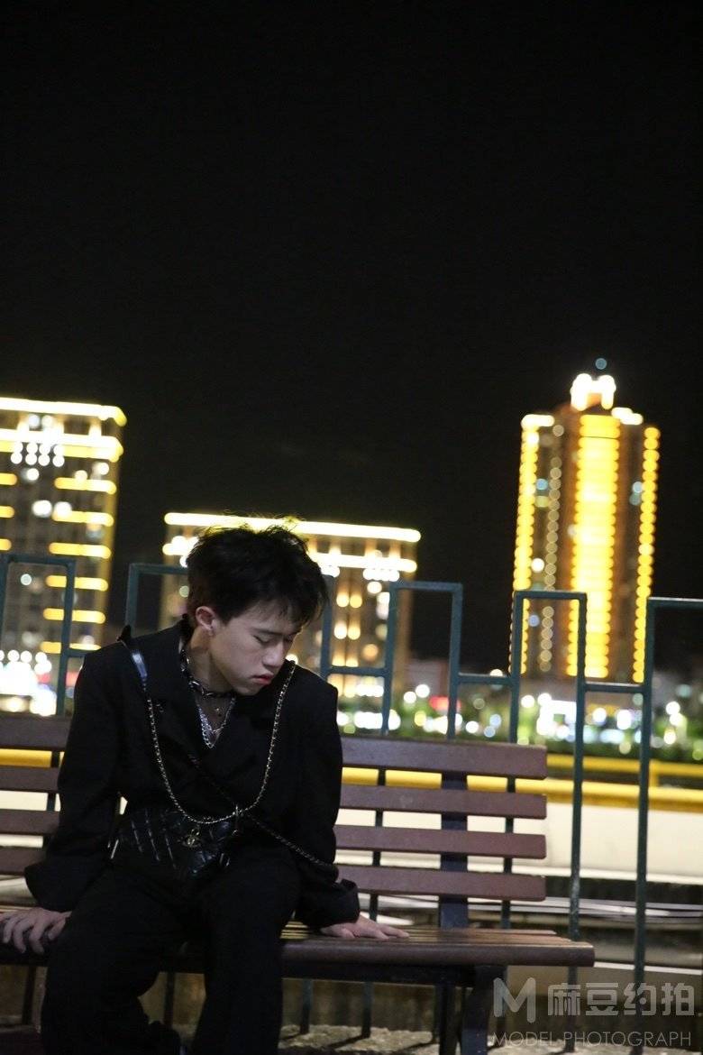 夜景模特