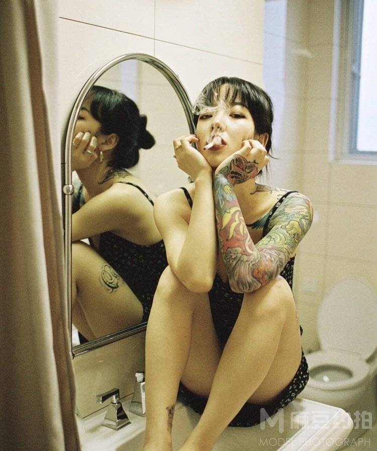 胶片模特
