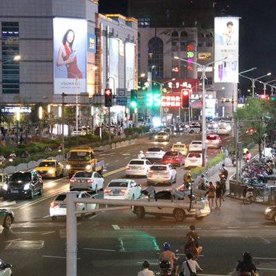 夜景模特