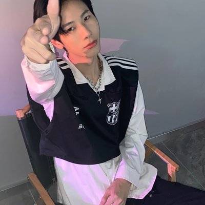 黑白模特