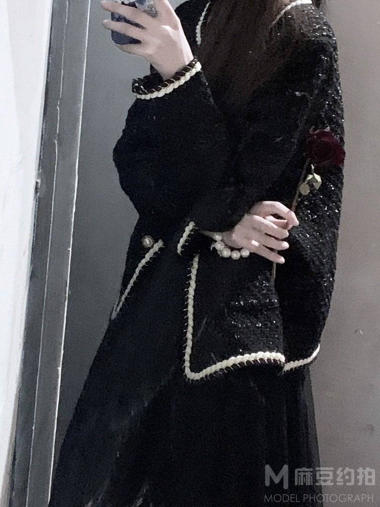 黑白模特
