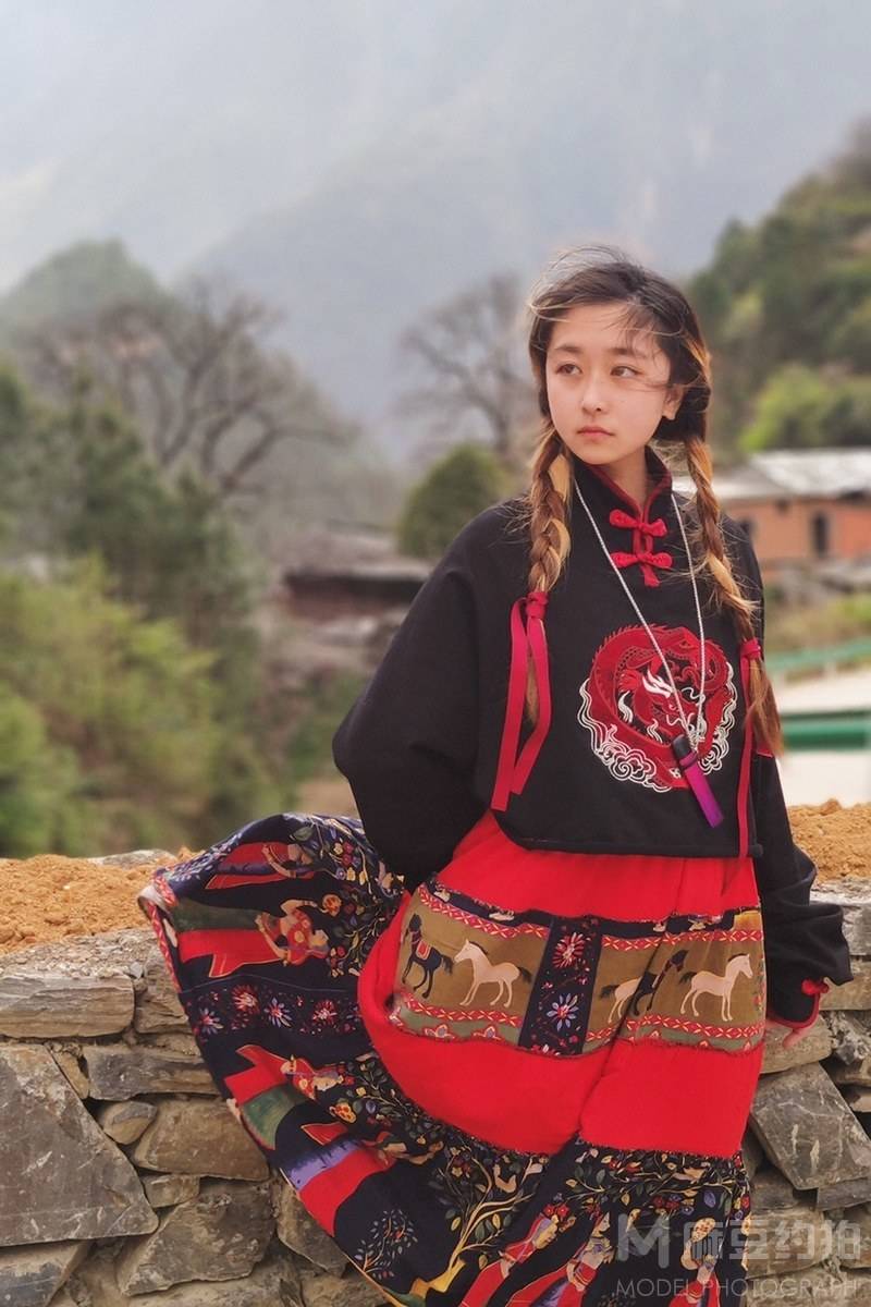 汉服模特