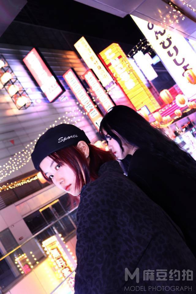 夜景模特