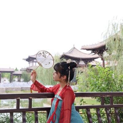 汉服模特