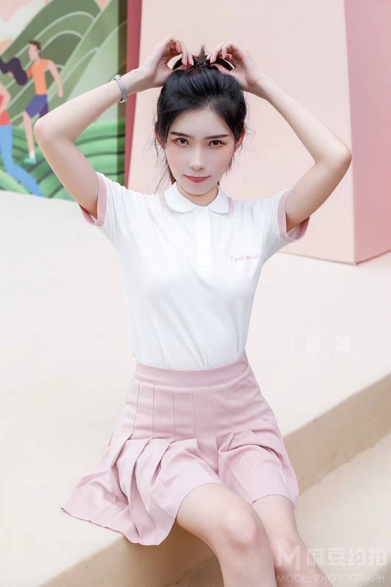 校园模特