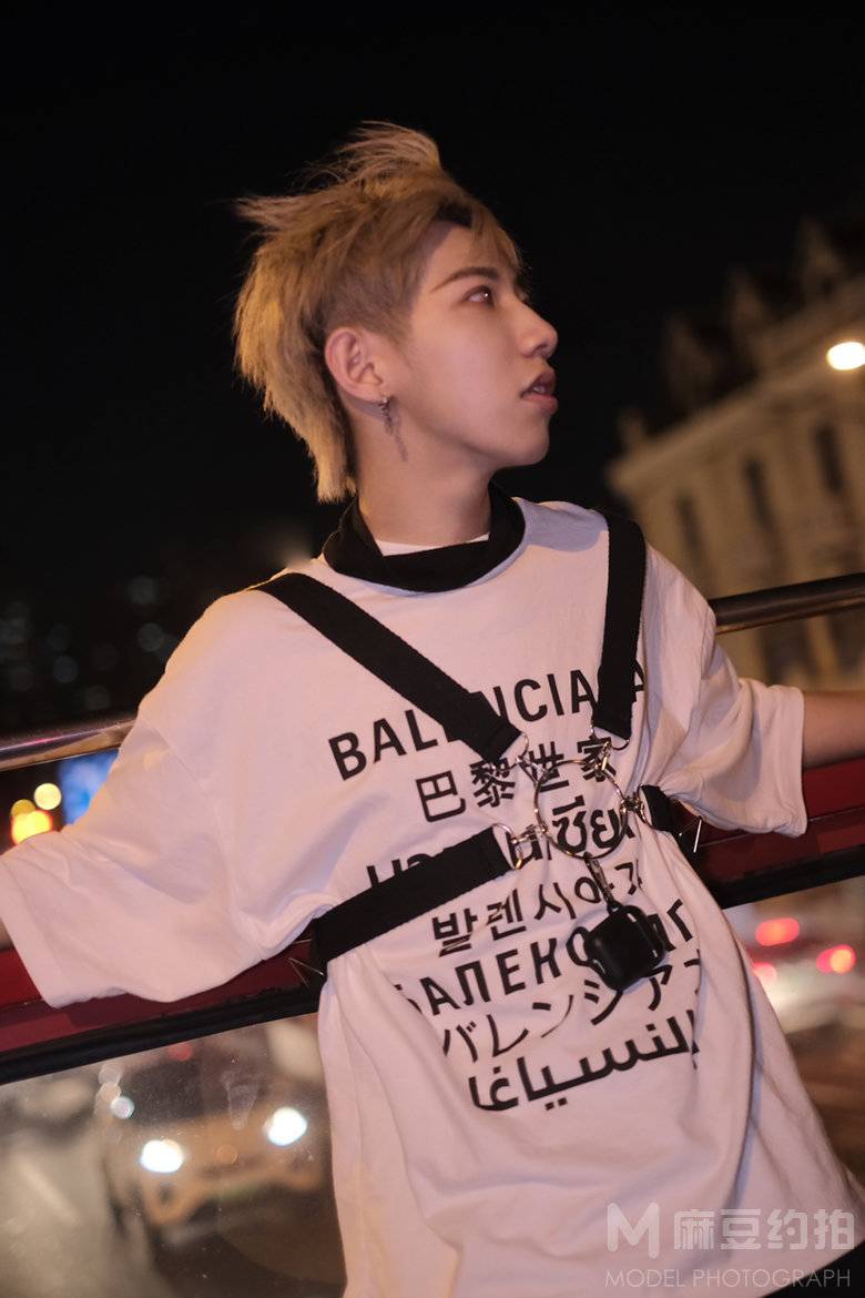 夜景模特