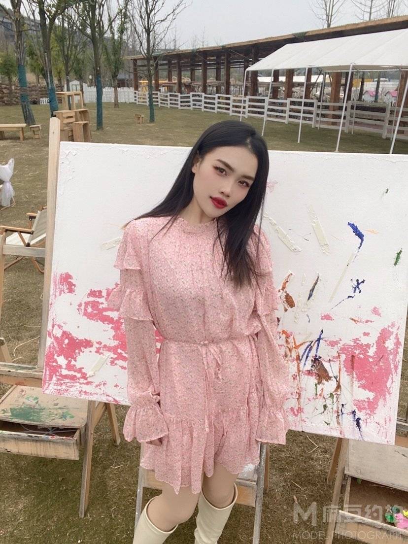 清新模特