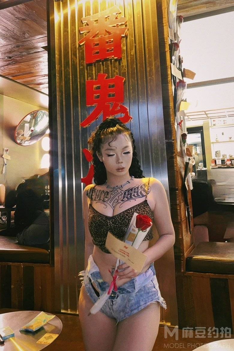 妆容模特