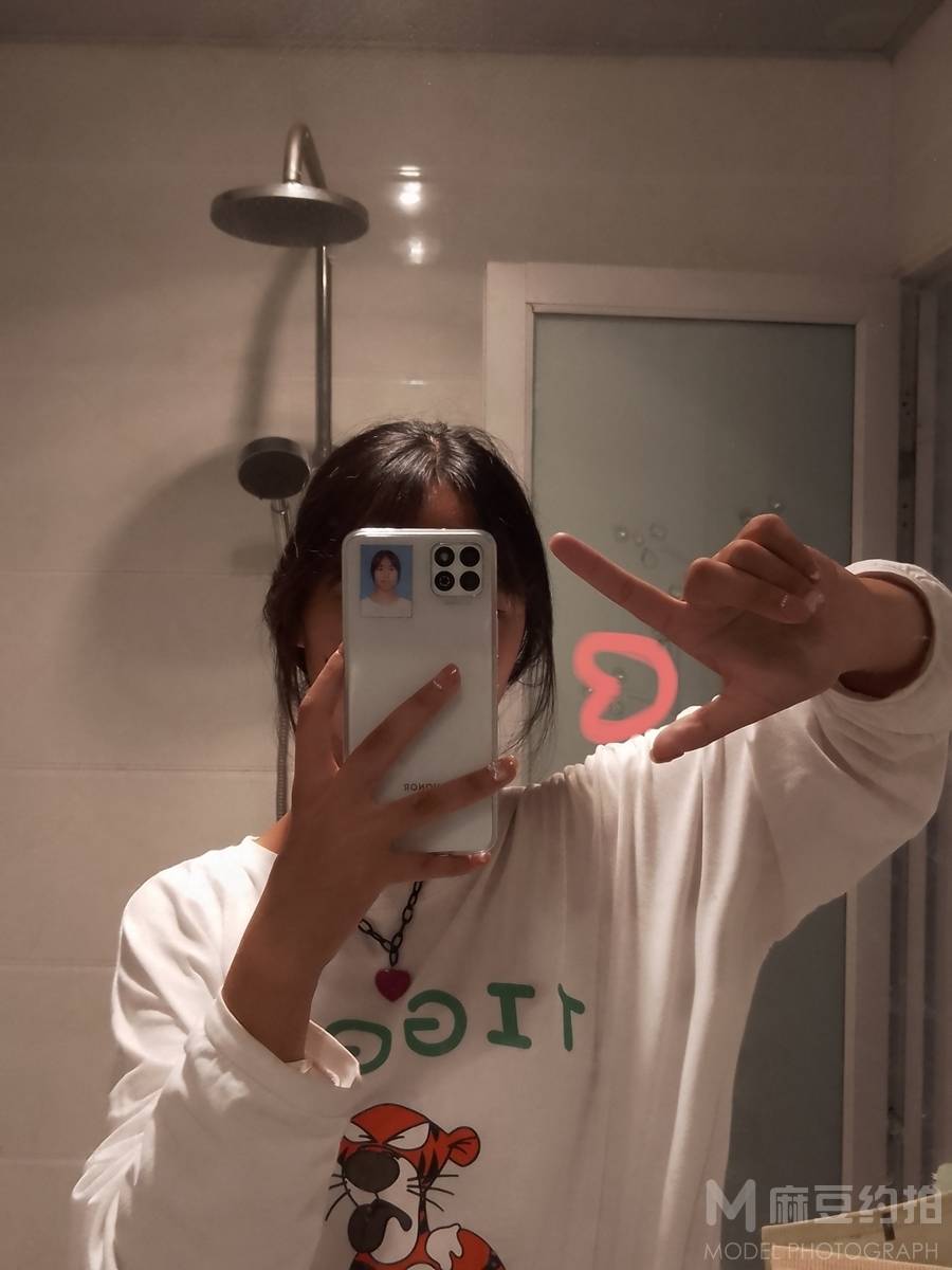 胶片模特
