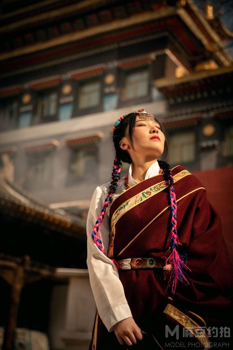 胶片模特
