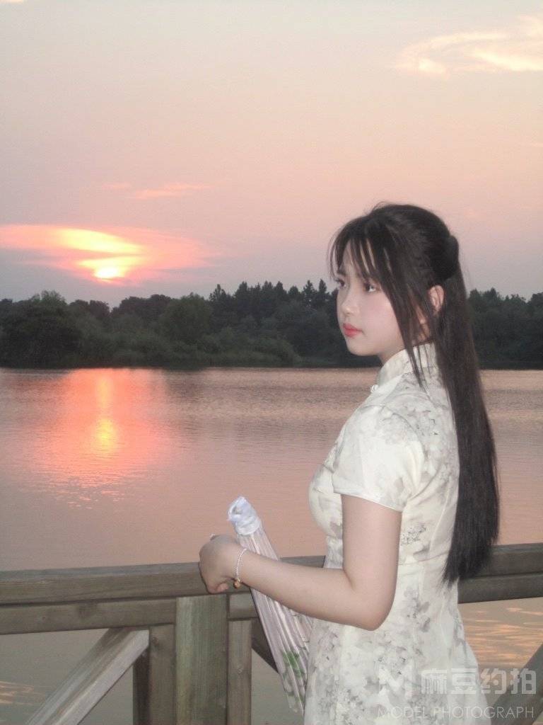 民国模特