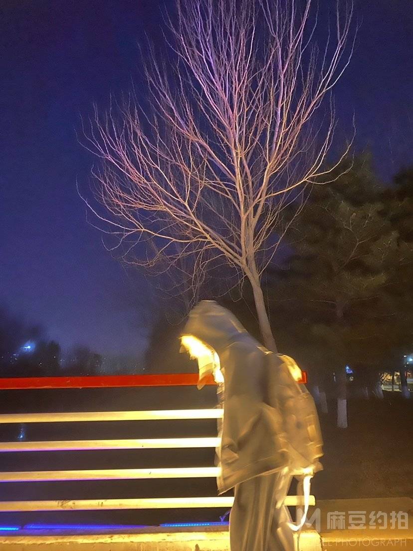 夜景模特