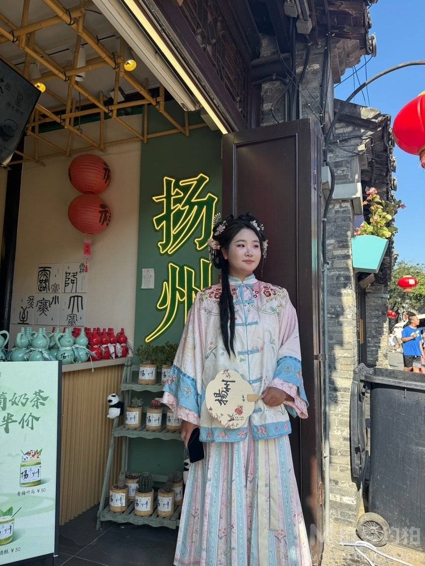 汉服模特