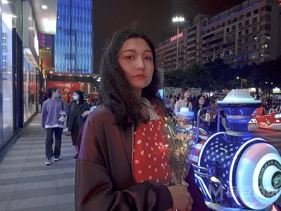 夜景模特