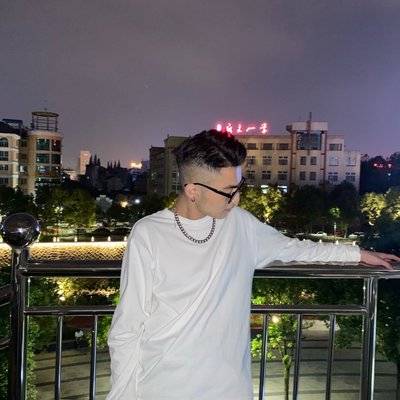 黑白模特