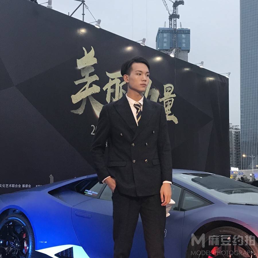 情侣模特