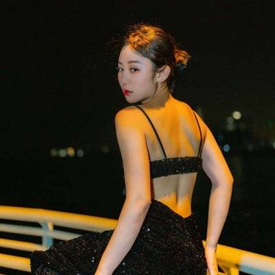 宝丽来模特