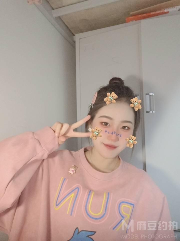 清新模特