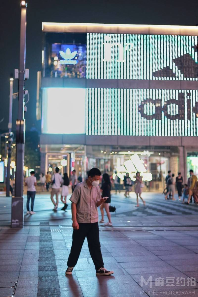 夜景模特