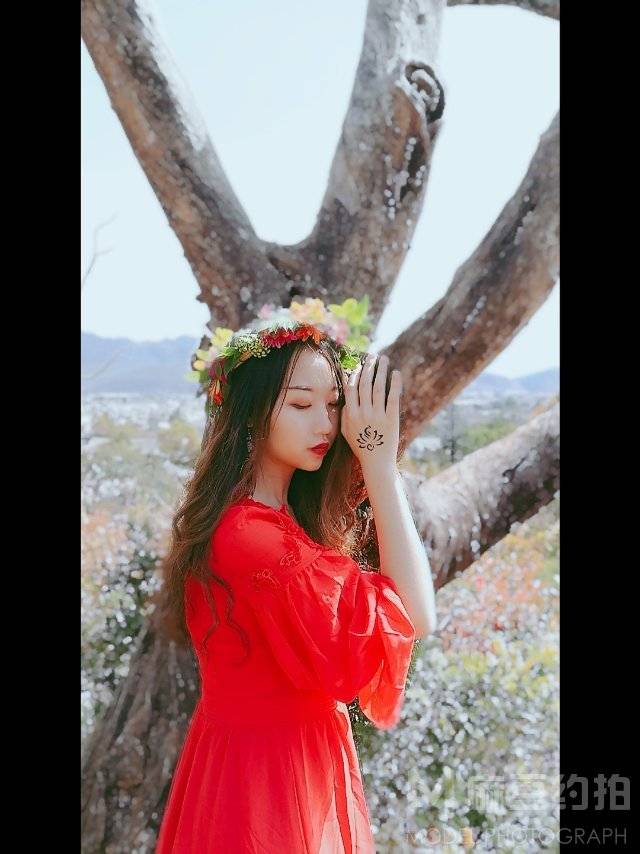 情绪模特