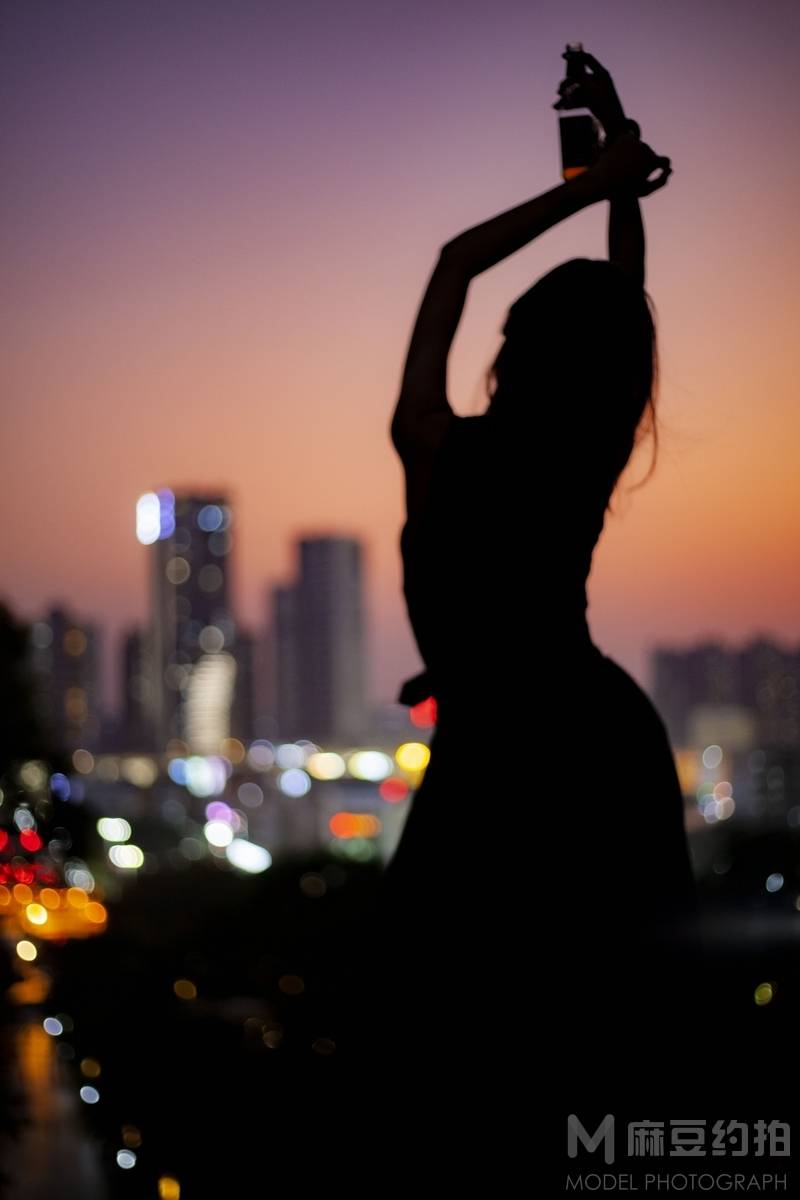 夜景模特