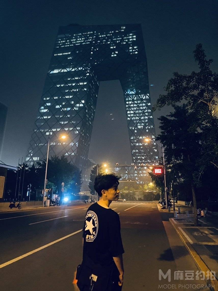 夜景模特