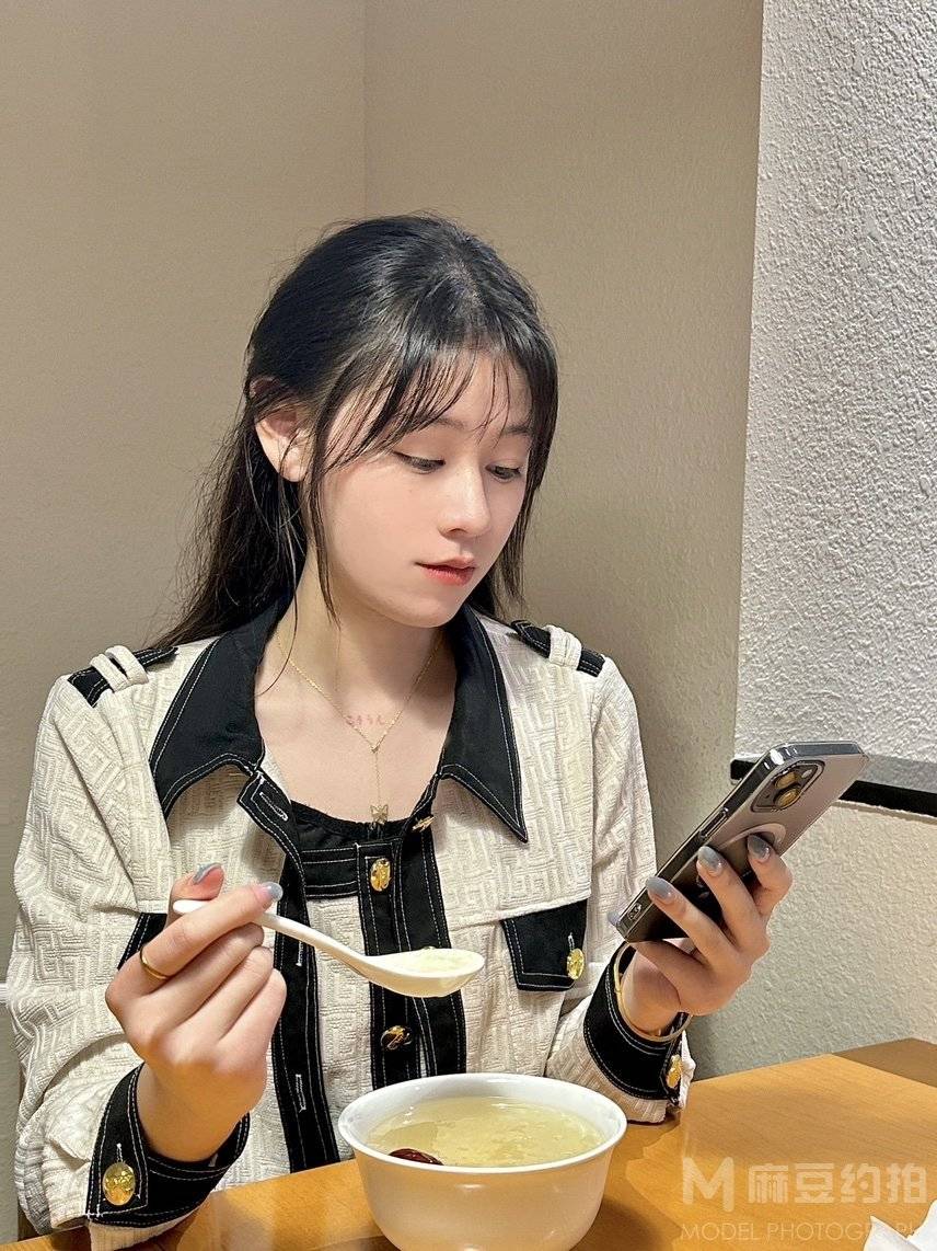 纪实模特