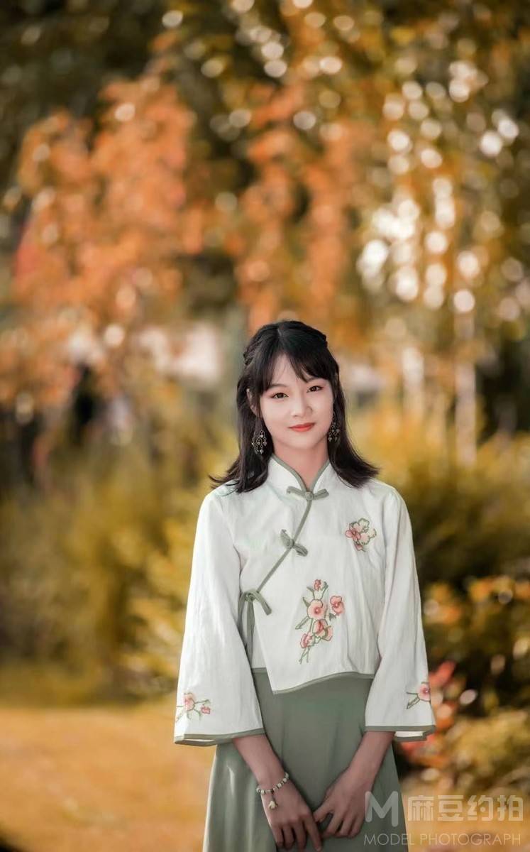 校园模特