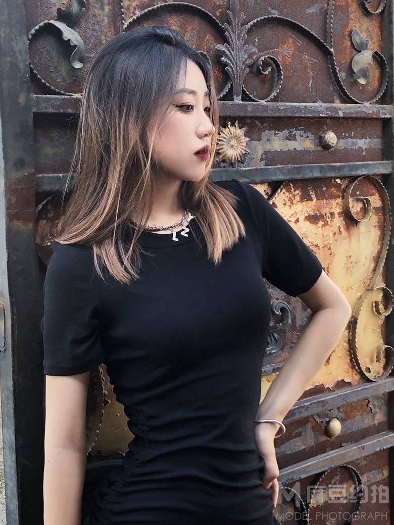 暗黑模特