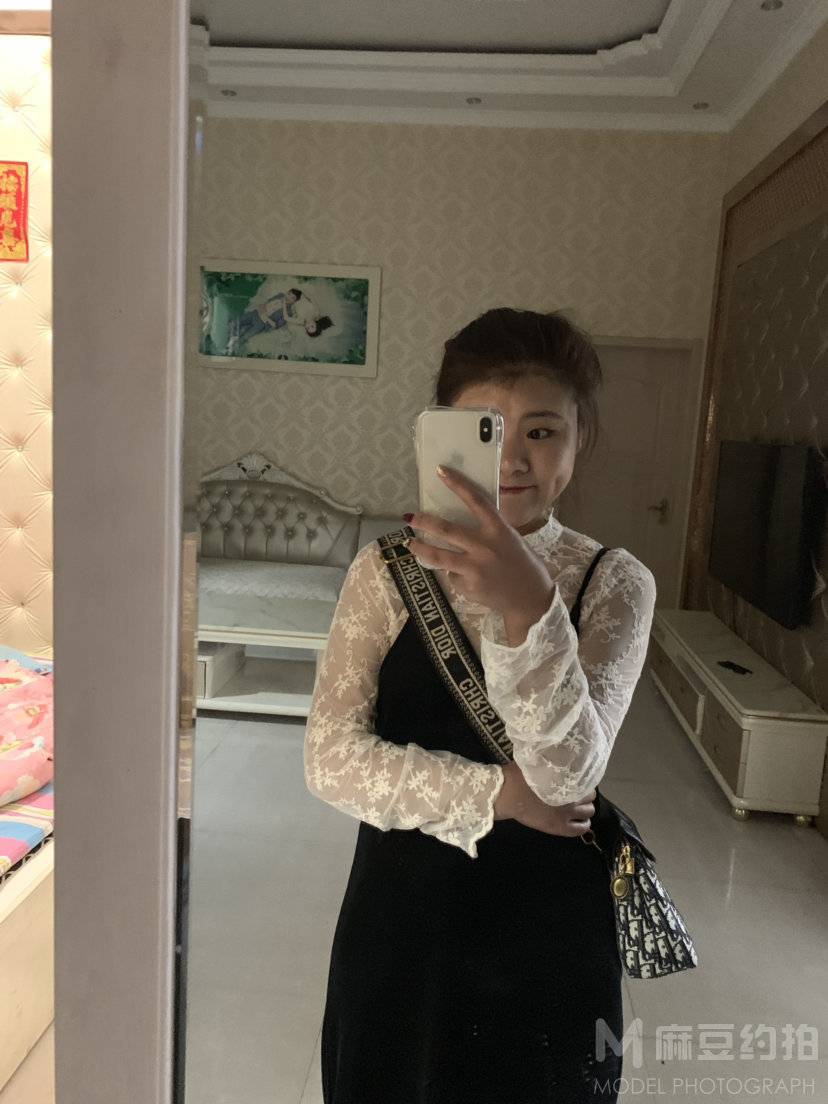 黑白模特