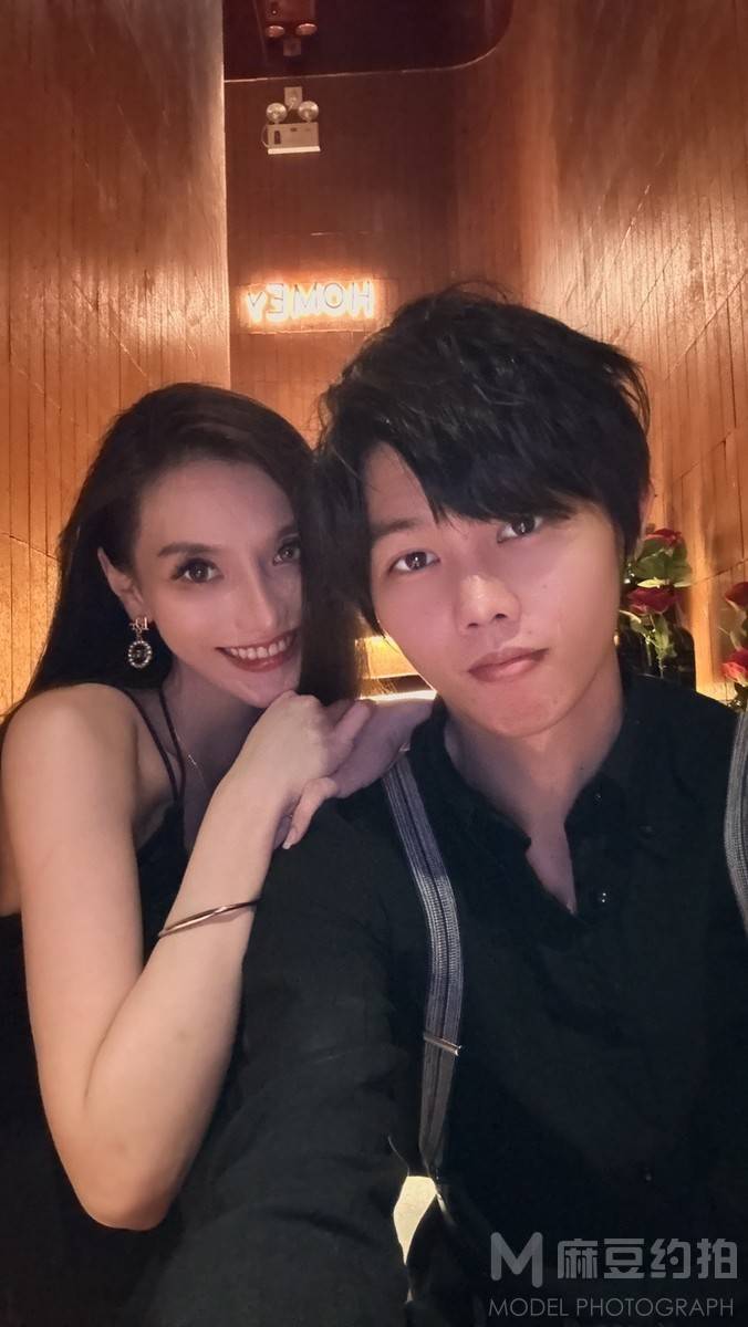 情侣模特