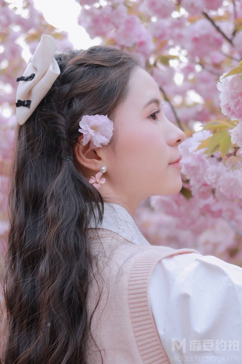 妆容模特
