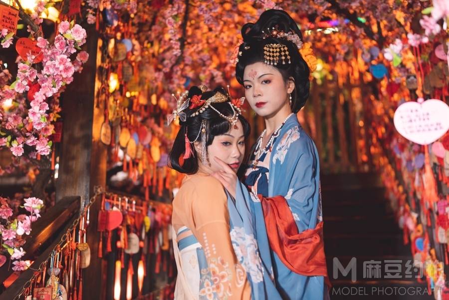 汉服模特