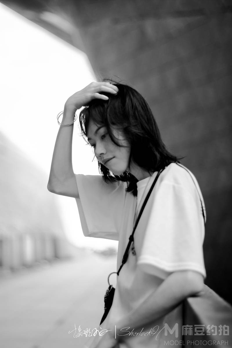 黑白模特