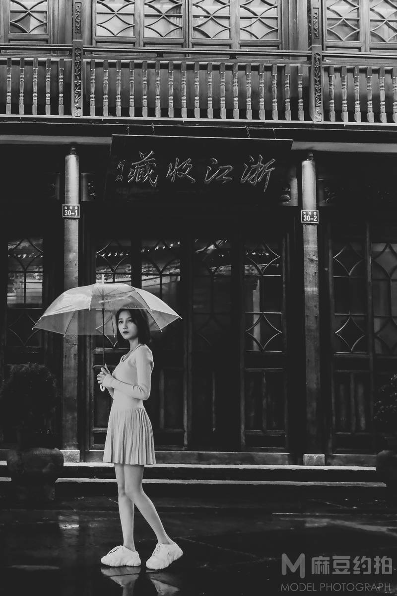 情绪模特