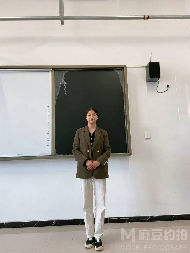 校园模特