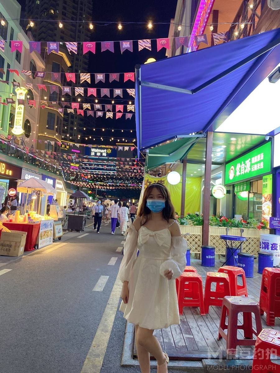 校园模特
