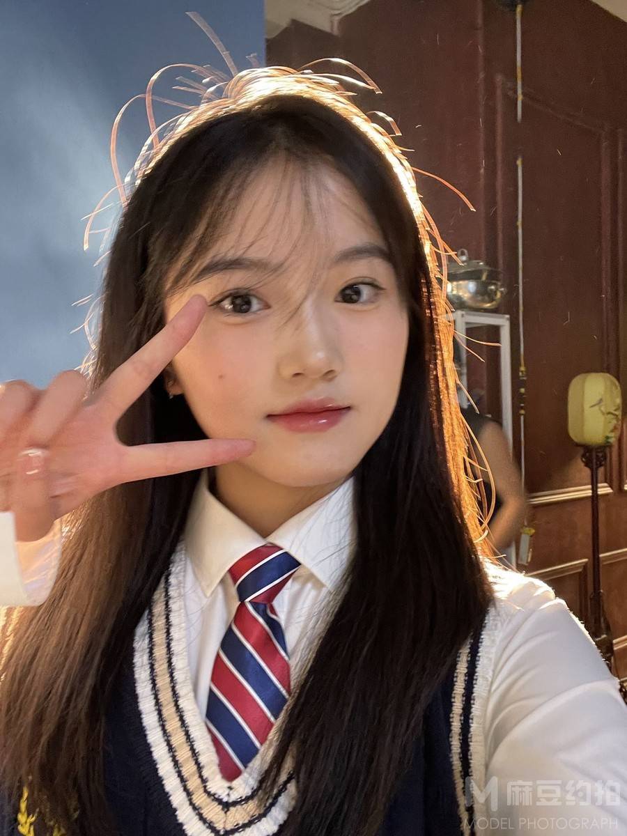 校园模特
